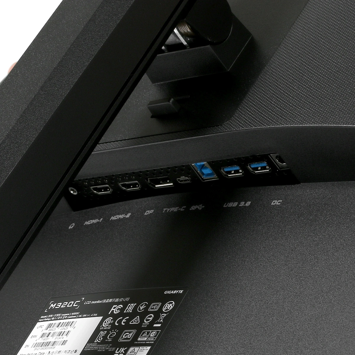 Монитор 31,5" Gigabyte M32QC-EK